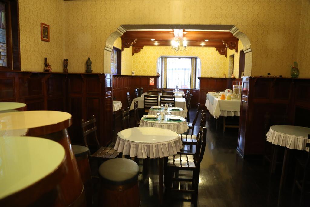 Hotel Miraflores Lodge Ліма Екстер'єр фото